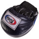Лапа боксерська зігнута тренувальна шкіра FAIRTEX FMV9 24x19x5см 2штуки кольори в асортименті