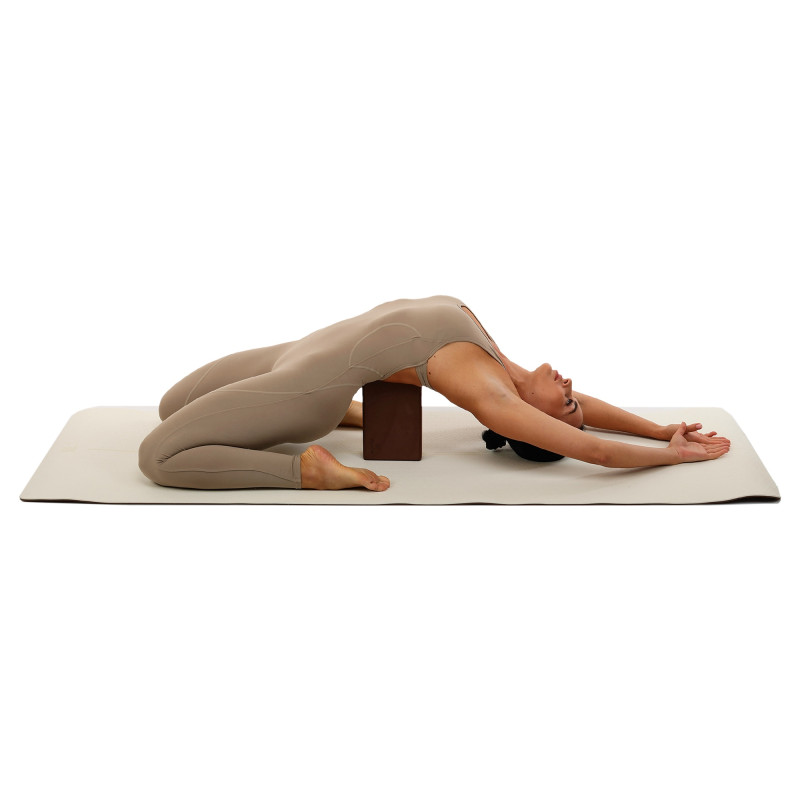 Блок для йоги двокольоровий BLOOM YOGA BRICK LB7041 кольори в асортименті