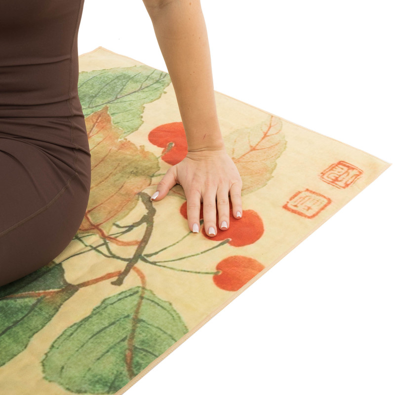 Килимок рушник для йоги нековзний BLOOM YOGA TOWEL LB7091 BEGONIA коричневий