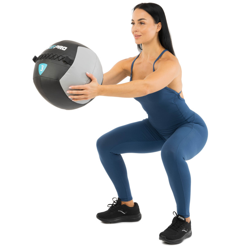 М'яч набивний медичний для кросфіту WALL BALL LiveUp LP8100-3 3кг чорний-сірий