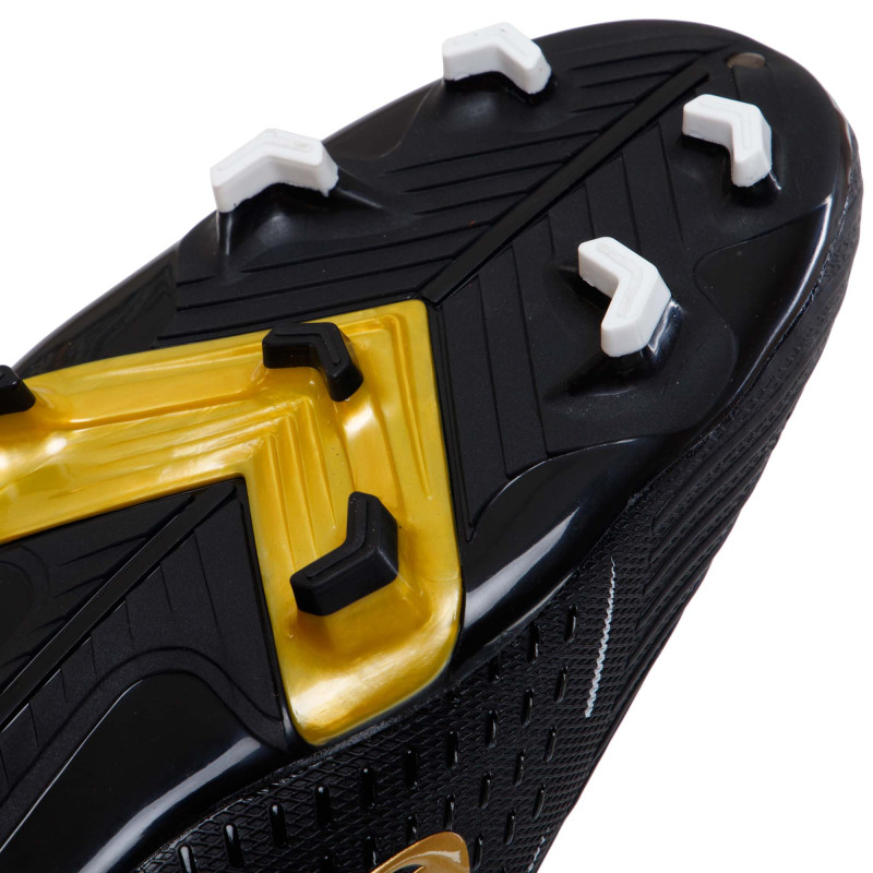 Бутси футбольні SPORT SG-301041-2 розмір 40-45 чорний-золотий