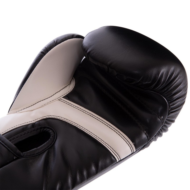 Боксерські рукавиці UFC PRO Fitness UHK-75028 14 унцій чорний